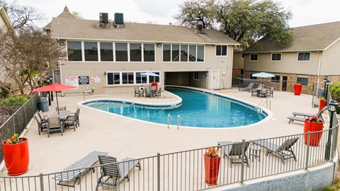 the swimming pool at the resort at governors residence